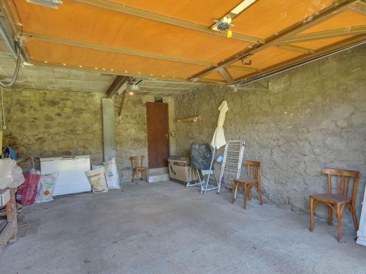 Beautiful Villa In The Parc Des Volcans D Auvergne Vic-sur-Cère Εξωτερικό φωτογραφία