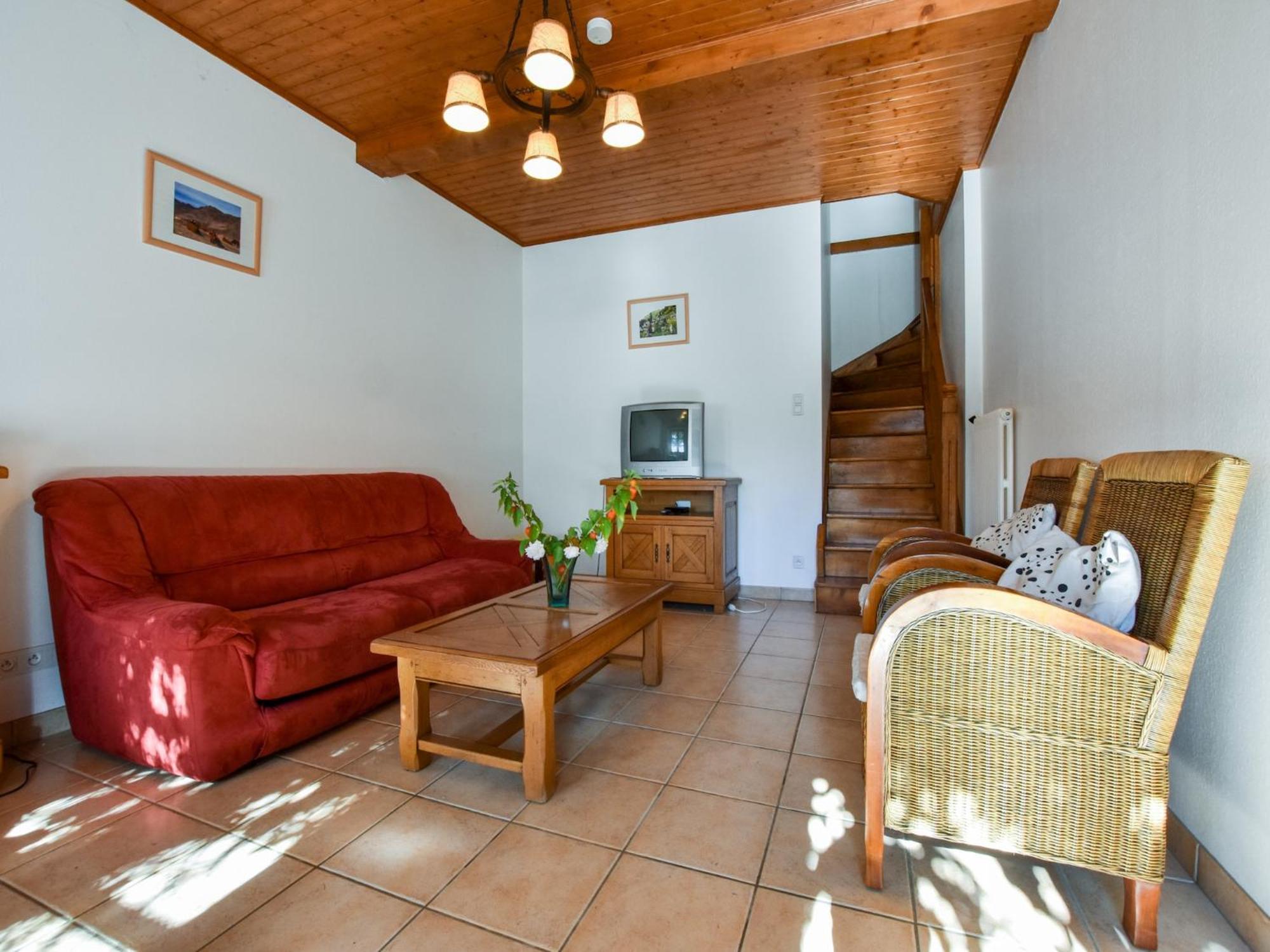 Beautiful Villa In The Parc Des Volcans D Auvergne Vic-sur-Cère Εξωτερικό φωτογραφία